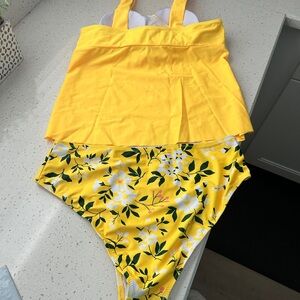 Cute Twist Front Beachsissi Tankini NWT